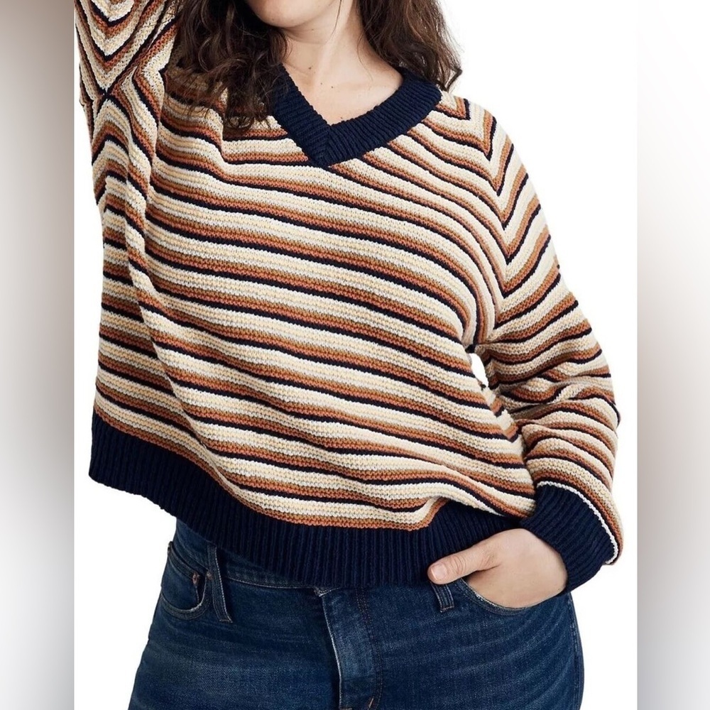 Madewell Arden V-Neck Crop Pullover Sweater in Sweet Dahlia Stripe